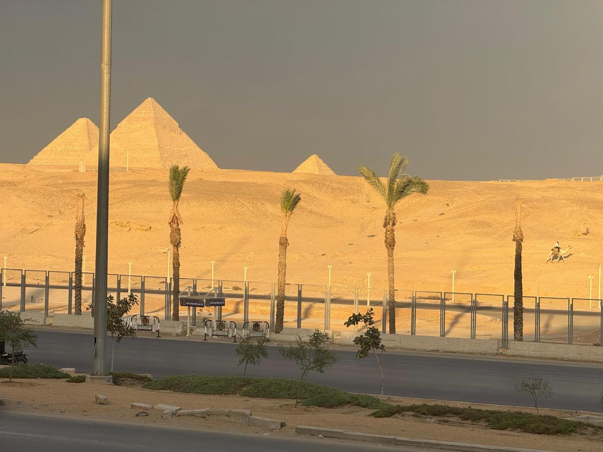 New White Pyramids Inn Ghatati Exterior foto