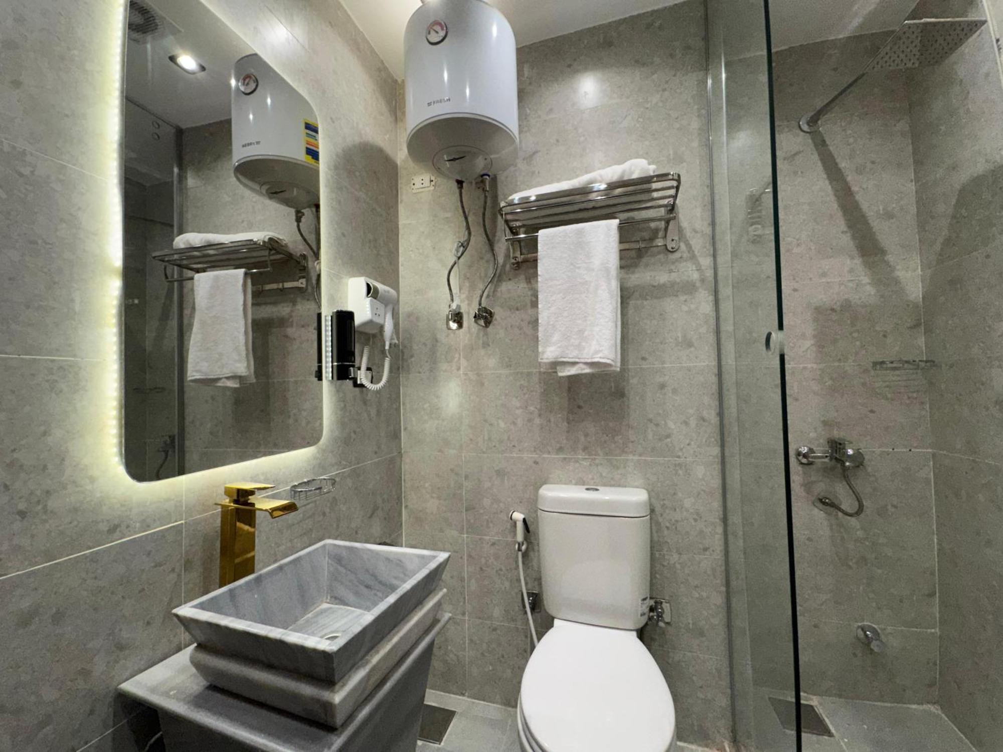 New White Pyramids Inn Ghatati Exterior foto